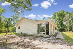 1234 Bennett Rd, Screven, GA 31560 - Photo 11