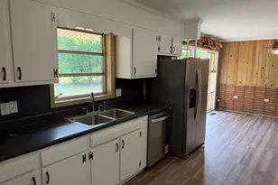 105 Westview Dr, Dublin, GA 31021 - Photo 9