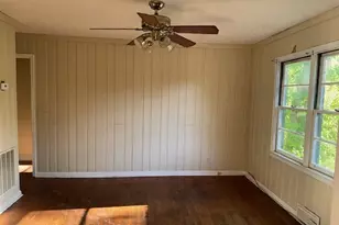 217 Central Lake Cir, Griffin, GA 30223 - Photo 13