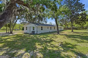 2448 Ware St, Blackshear, GA 31516 - Photo 33