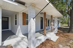 2448 Ware St, Blackshear, GA 31516 - Photo 3
