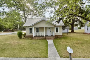 614 S Tillman St, Glennville, GA 30427 - Photo 23