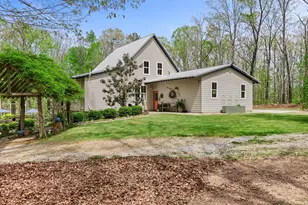 1003 Gray Girls Rd, Senoia, GA 30276 - Photo 5
