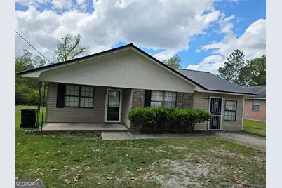 1513 Wynn Avenue, Douglas, GA 31533 - Photo 1