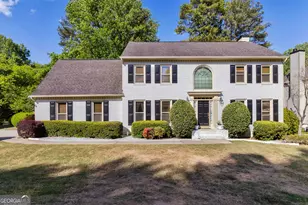411 Sarah Ln, Lawrenceville, GA 30046 - Photo 3