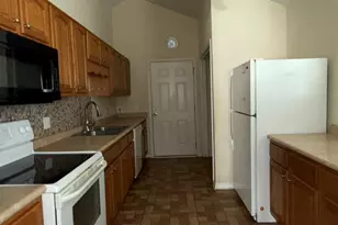 1219 E Waldburg St, Savannah, GA 31404 - Photo 3