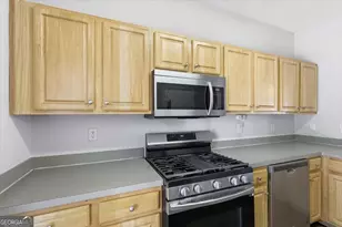 200 Riverstone Commons Cir, Canton, GA 30114 - Photo 11