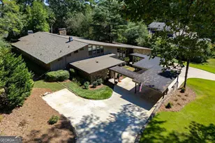 320 E Club Dr, Carrollton, GA 30117 - Photo 9