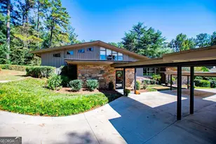320 E Club Dr, Carrollton, GA 30117 - Photo 3