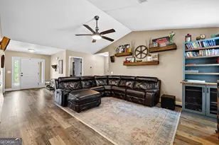 110 Brook Run, Senoia, GA 30276 - Photo 5