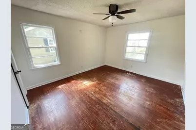 1702 W Highland Avenue, Albany, GA 31707 - Photo 11