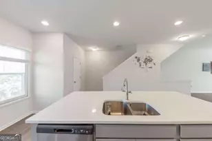 3625 Hawthorne Terrace, Atlanta, GA 30337 - Photo 11