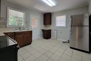 268 Elks St, Winder, GA 30680 - Photo 5