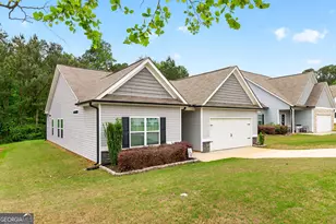 55 Hill Top Circle, Grantville, GA 30220 - Photo 5