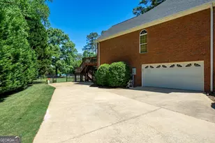 910 Piney Woods Dr, Lagrange, GA 30240 - Photo 5