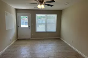 423 King Dr, Warner Robins, GA 31093 - Photo 3