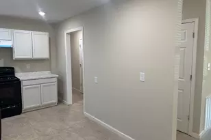 423 King Dr, Warner Robins, GA 31093 - Photo 9