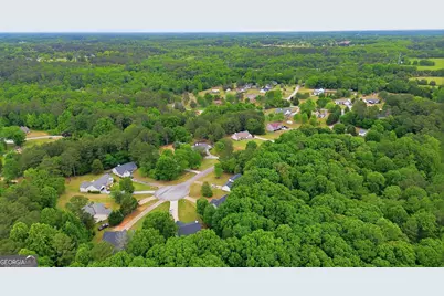 1026 Carriage Way, Loganville, GA 30052 - Photo 11