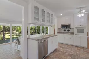 723 Goza Rd, Fayetteville, GA 30215 - Photo 9
