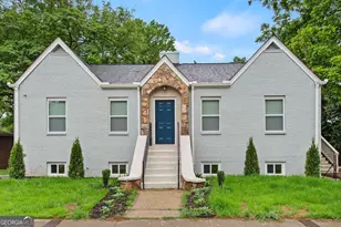 636 Francis Pl NW, Atlanta, GA 30318 - Photo 1