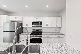 636 Francis Pl NW, Atlanta, GA 30318 - Photo 13