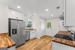 2318 Florida Ave, Savannah, GA 31404 - Photo 7