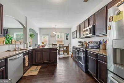 114 Southwind Circle, Newnan, GA 30265 - Photo 9