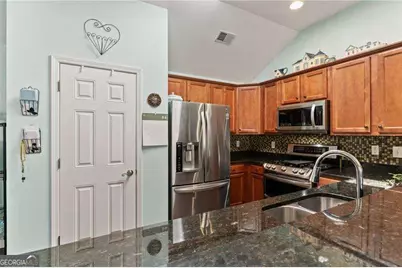 315 Winthrope Drive, Woodstock, GA 30188 - Photo 5