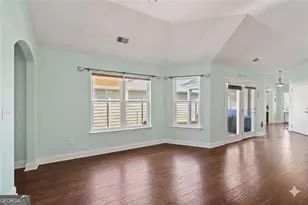 315 Winthrope Dr, Woodstock, GA 30188 - Photo 13