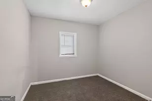 2416 Meadow Park Dr SW, Atlanta, GA 30315 - Photo 21
