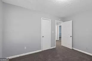 2416 Meadow Park Dr SW, Atlanta, GA 30315 - Photo 29