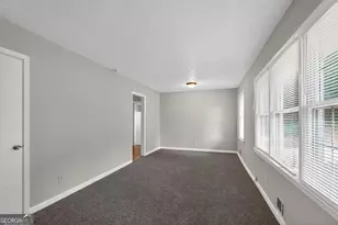 2416 Meadow Park Dr SW, Atlanta, GA 30315 - Photo 23