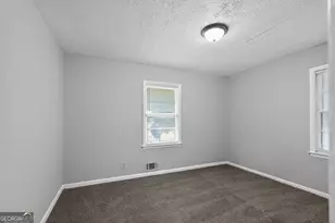 2416 Meadow Park Dr SW, Atlanta, GA 30315 - Photo 27
