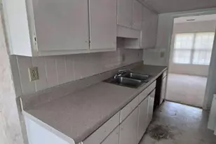 723 Cedar Pointe Ct SW, Marietta, GA 30008 - Photo 7