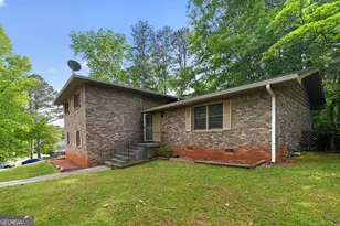 331 Barbashela Dr, Stone Mountain, GA 30088 - Photo 3