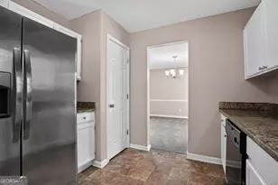 6343 Laurel Green Dr, Lithonia, GA 30058 - Photo 17