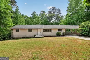 4150 Indian Lake Circle, Stone Mountain, GA 30083 - Photo 3