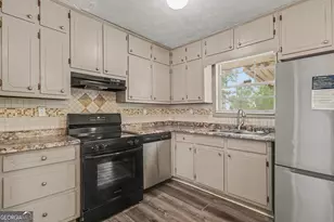 3540 Leisure Ln, Atlanta, GA 30349 - Photo 7