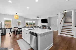 202 Roundwood Way, Peachtree City, GA 30269 - Photo 5