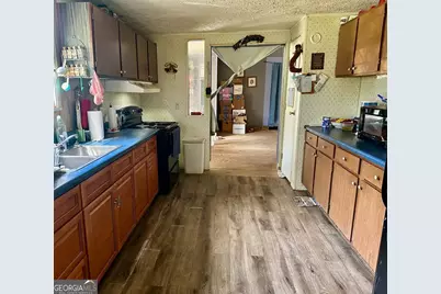686 Victory Circle, Lyons, GA 30436 - Photo 3