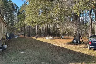 686 Victory Cir, Lyons, GA 30436 - Photo 11
