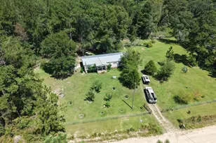 686 Victory Cir, Lyons, GA 30436 - Photo 1