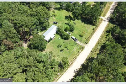 686 Victory Circle, Lyons, GA 30436 - Photo 5