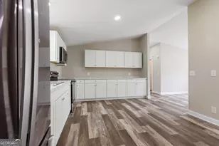 160 Sarah Dr, Brunswick, GA 31525 - Photo 11