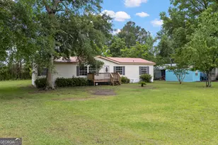 160 Sarah Dr, Brunswick, GA 31525 - Photo 1