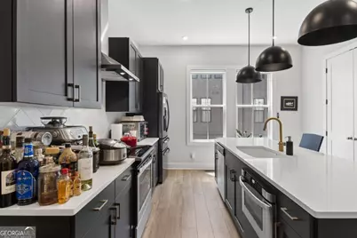 913 Brees Court, Atlanta, GA 30318 - Photo 13