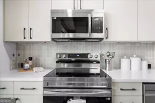 250 Pharr Rd NE, Atlanta, GA 30305 - Photo 7