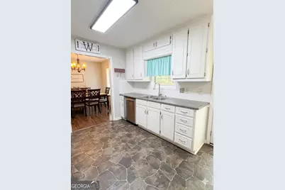4111 Edenbrooke Circle, Loganville, GA 30052 - Photo 13