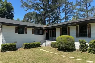702 Victoria Cir, Dublin, GA 31021 - Photo 3
