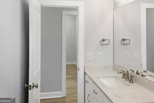 905 Wayne St, Darien, GA 31305 - Photo 25